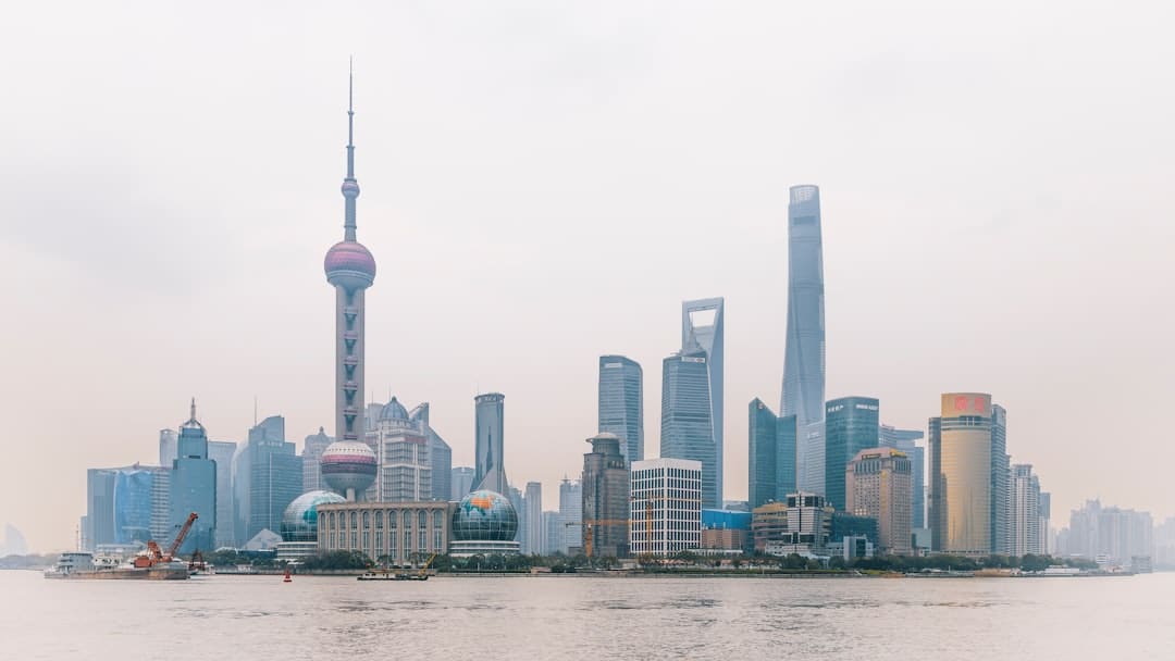 上海发布东方纽带世界商务协作区管理办法 境外人员在区内展开商务活动可逗留30天